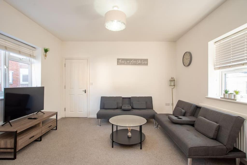 Watford Central Serviced Apartments 2 מראה חיצוני תמונה